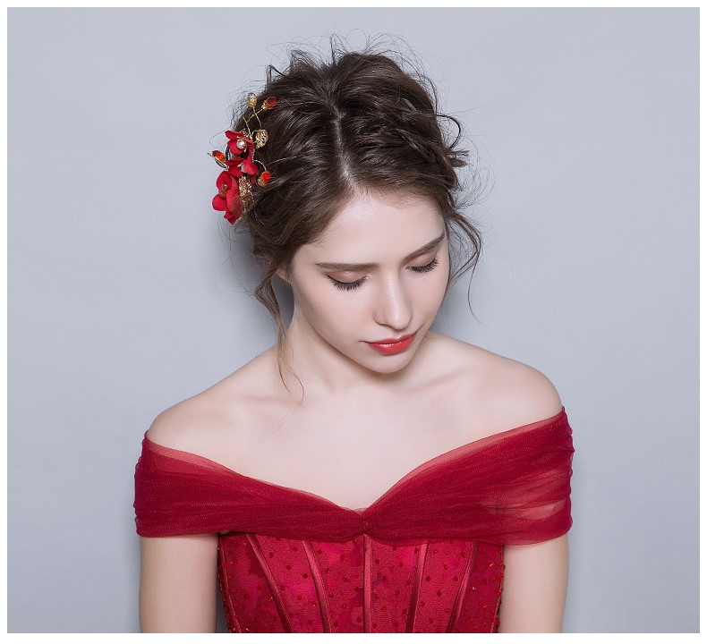 時尚優(yōu)雅的韓式花朵新娘頭飾