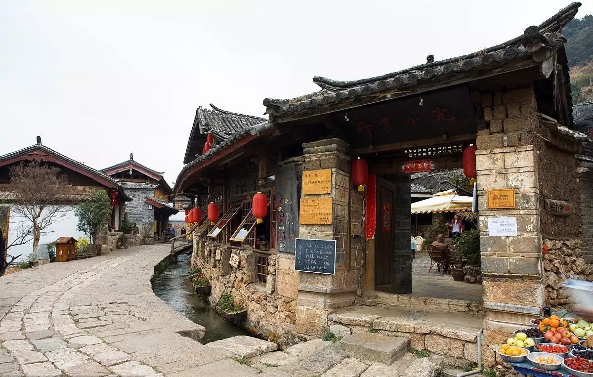 束河桃花塢，在茶馬古道浮生清閑陪父母慢慢變