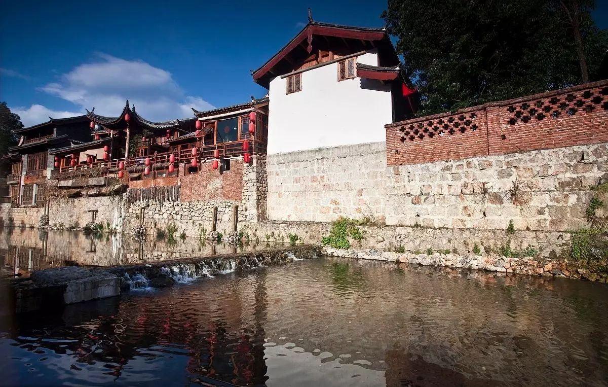 束河桃花塢，在茶馬古道浮生清閑陪父母慢慢變