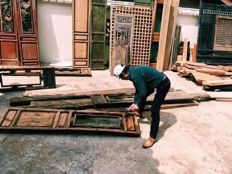 束河桃花塢，在茶馬古道浮生清閑陪父母慢慢變