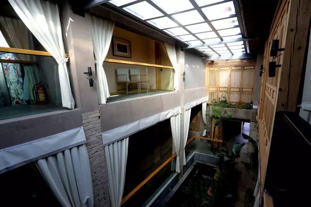 束河桃花塢，在茶馬古道浮生清閑陪父母慢慢變