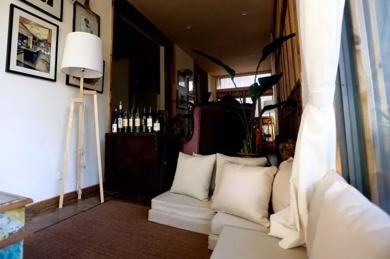 束河桃花塢，在茶馬古道浮生清閑陪父母慢慢變