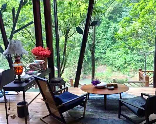 瓜洲云裳山村，春風(fēng)又綠江岸春