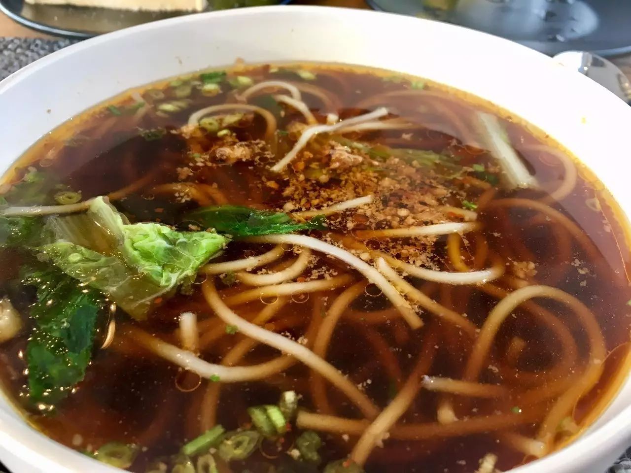 香格里拉薩洛頤度假酒店，以上帝視角看納帕海