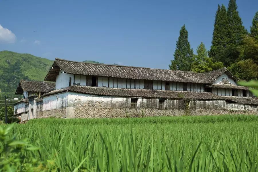中國(guó)古建筑，千年古村不會(huì)消失但卻只剩下老房