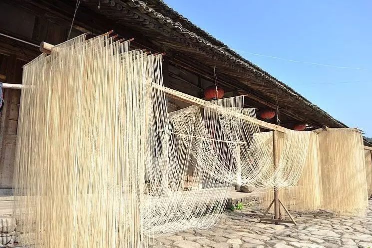 中國(guó)古建筑，千年古村不會(huì)消失但卻只剩下老房