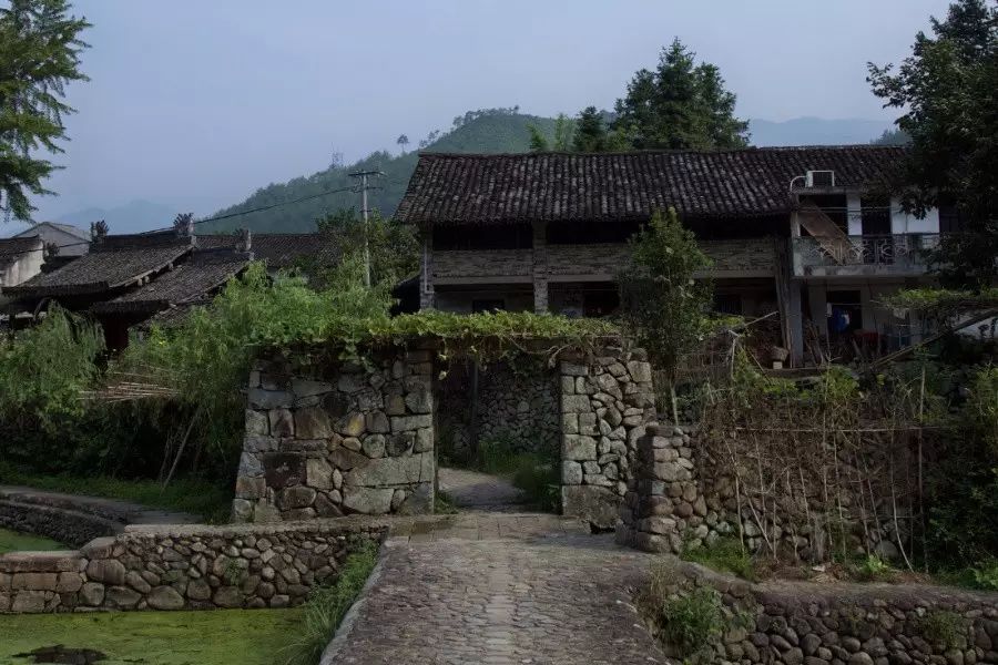 中國古建筑，千年古村不會(huì)消失但卻只剩下老房