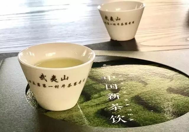 烏龍先生，用心做好茶發(fā)揚博大精深的茶文化