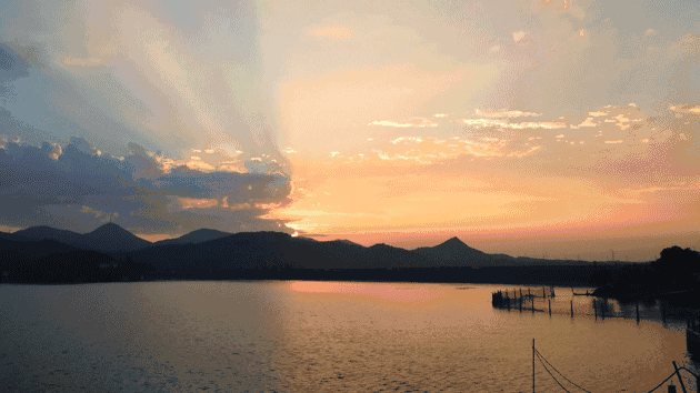 珀洱半坡，在竹海樹林之間盡享山間好風(fēng)光