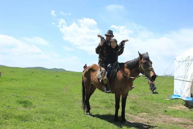 螞蟻尚墅，在山谷的花田美舍里生活