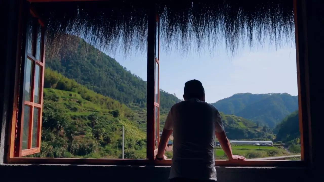 螞蟻尚墅，在山谷的花田美舍里生活