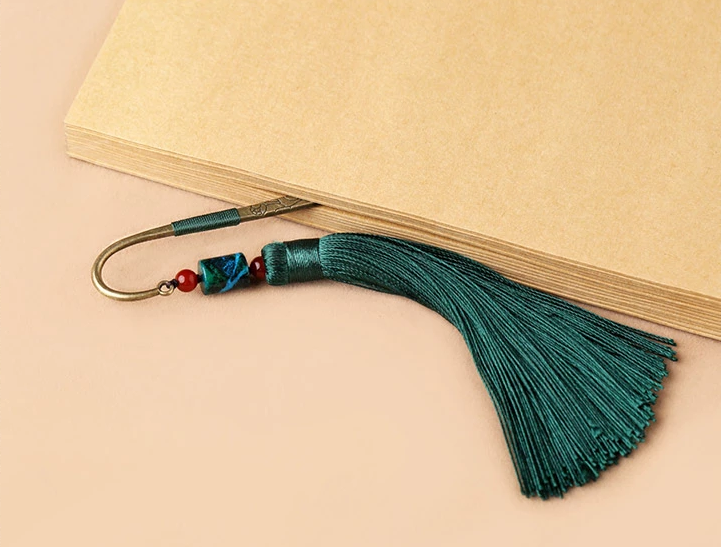 精美創(chuàng)意松石綠色流蘇古典書(shū)簽