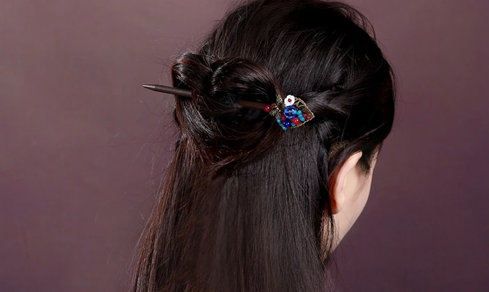 復古盤發(fā)頭飾手工木簪子