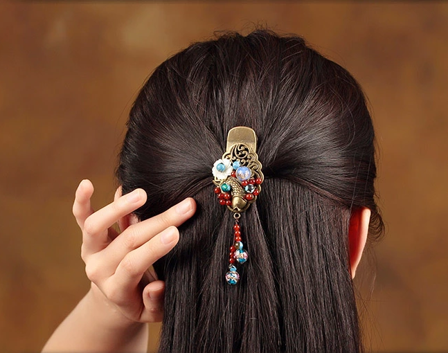 一尾游魚發(fā)夾，復(fù)古風(fēng)鴨嘴夾頭飾