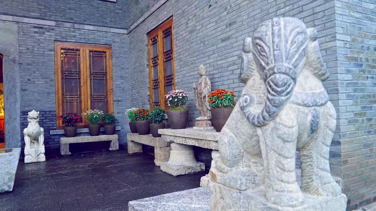 松贊麗江林卡，歷經(jīng)千百年歲月流淌的歷史古建