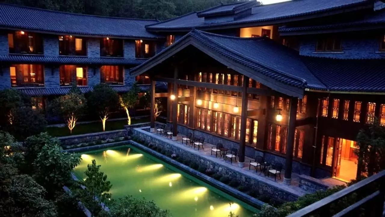 松贊麗江林卡，歷經千百年歲月流淌的歷史古建