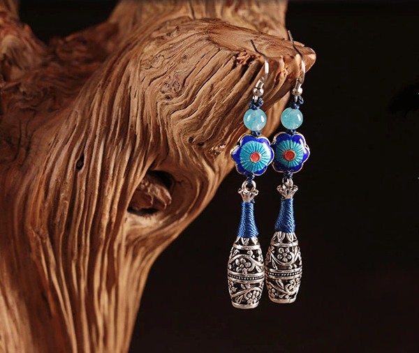 氣質(zhì)鏤空耳墜匠心啟航閱讀復(fù)古風(fēng)耳環(huán)首飾