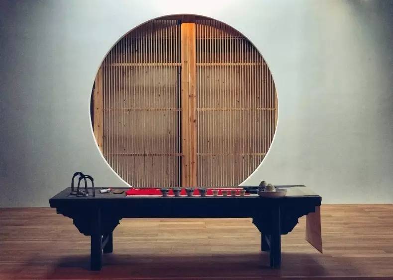 塘棲古鎮(zhèn)小茶姑娘，古鎮(zhèn)溪邊沐浴清風(fēng)滌蕩心靈