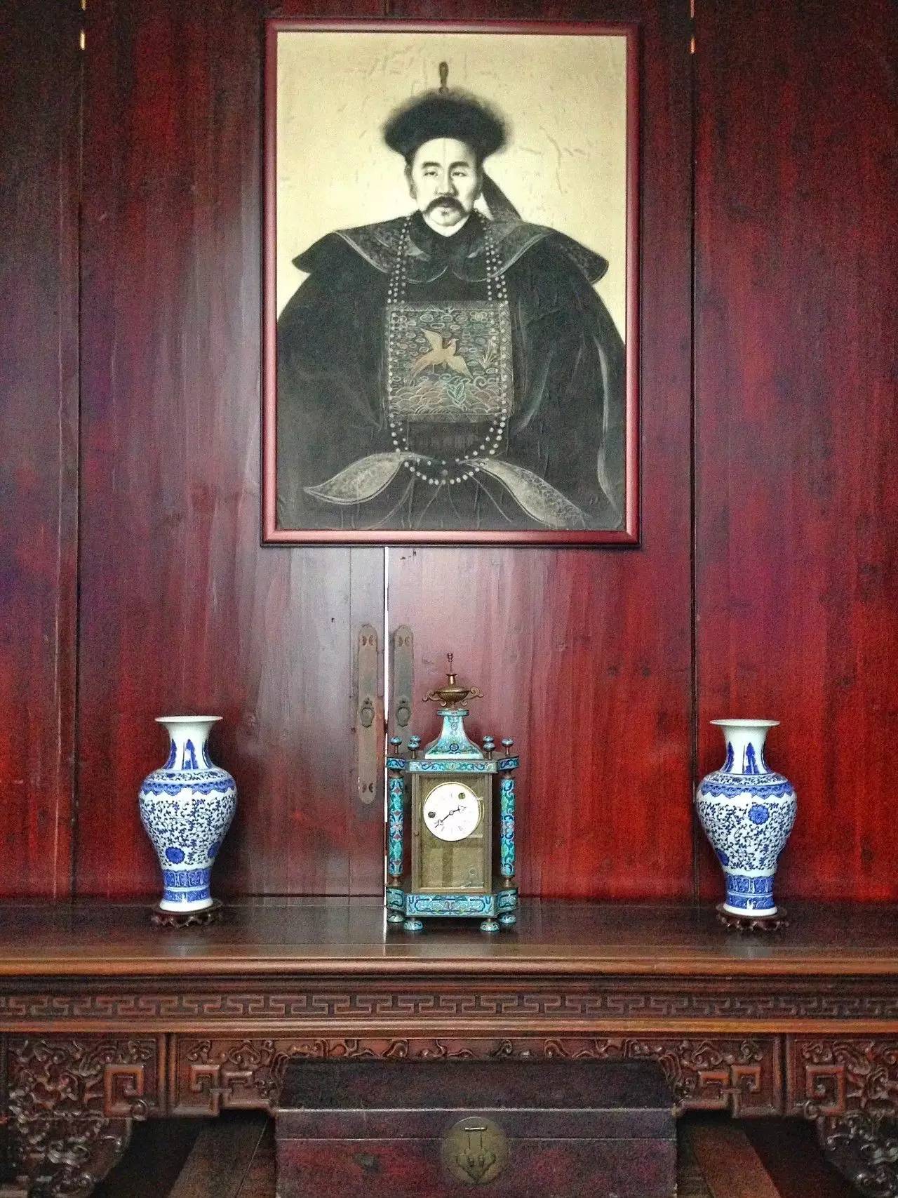 江南豪宅，淺談用紫檀和花梨木建的胡雪巖故居