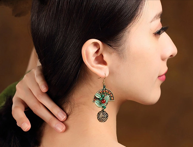 折扇搖復(fù)古匠心啟航閱讀樹葉扇形耳環(huán)首飾