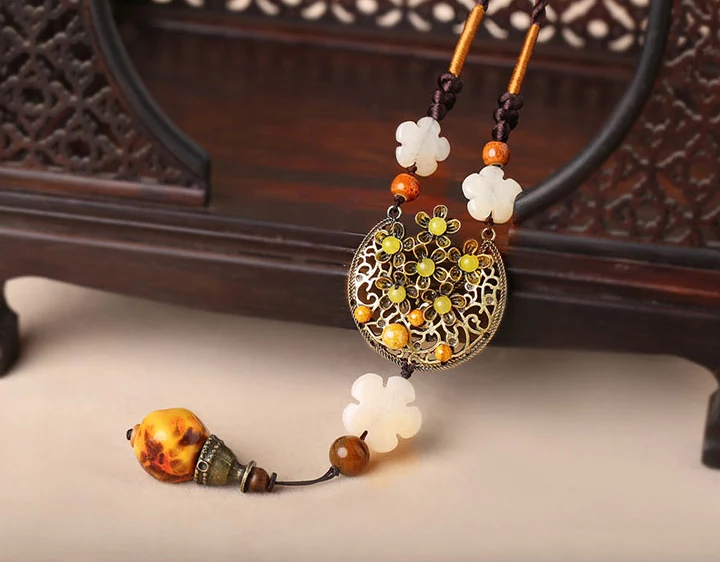 時(shí)尚民族風(fēng)東陵玉裝飾毛衣鏈項(xiàng)鏈?zhǔn)罪? src="/yuedu/d/file/bigpic/190404/04/13-1F925111431.png" style="height: 608px; width: 750px;" / data-rvCN="wp1Vmm"><br / data-g1jF="2iQF8Q">
	<img alt=