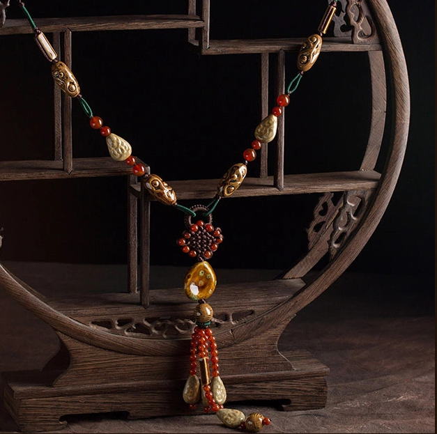 陶瓷紅瑪瑙民族風(fēng)毛衣鏈長款項(xiàng)鏈?zhǔn)罪? src="/yuedu/d/file/bigpic/190404/04/13-1F925155402.png" style="height: 590px; width: 750px;" / data-6wog="3Cx4BA"><br / data-ETIH="BXXJ0t">
	<img alt=