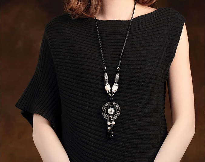 天珠貝殼花裝飾復(fù)古毛衣鏈長款項鏈?zhǔn)罪? src="/yuedu/d/file/bigpic/190404/04/13-1F925160339.png" style="height: 504px; width: 750px;" / data-TEMF="NjlY5V"><br / data-coKS="plJwFu">
	<img alt=