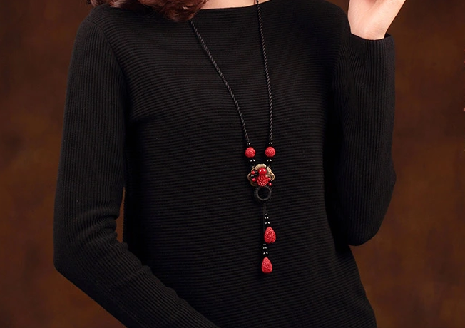 紅朱砂吊墜簡約毛衣鏈復(fù)古風(fēng)項(xiàng)鏈?zhǔn)罪? src="/yuedu/d/file/bigpic/190404/04/13-1F9251JK9.png" style="height: 528px; width: 750px;" / data-yQMY="sXeK2R"><br / data-bz0M="hwRlQl">
	<img alt=