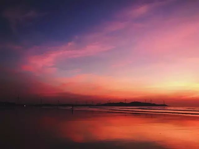 翡翠灣，在遼闊的海洋前做回?zé)o憂快樂(lè)的自我