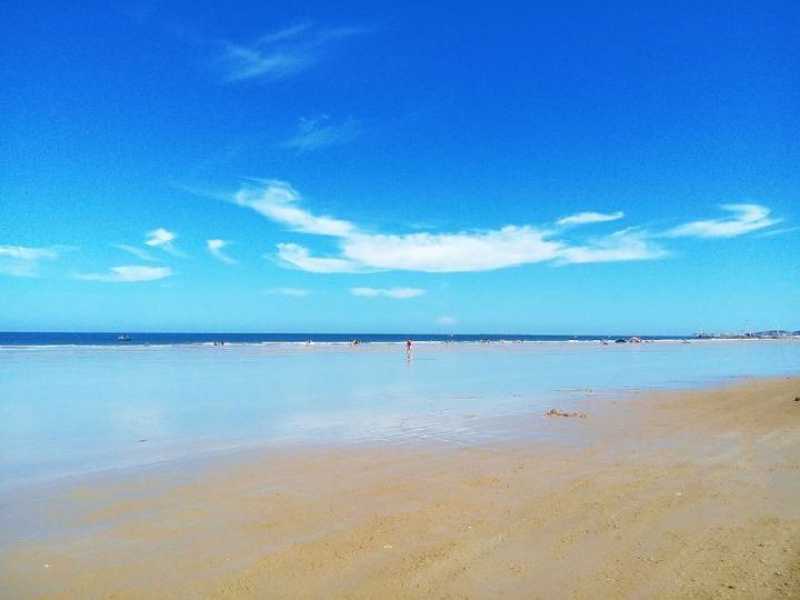 翡翠灣，在遼闊的海洋前做回?zé)o憂快樂的自我