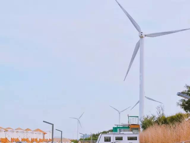 翡翠灣，在遼闊的海洋前做回?zé)o憂快樂的自我