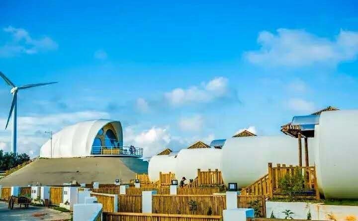 翡翠灣，在遼闊的海洋前做回?zé)o憂快樂的自我