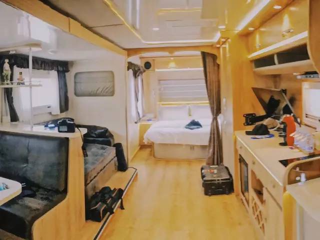 翡翠灣，在遼闊的海洋前做回?zé)o憂快樂的自我