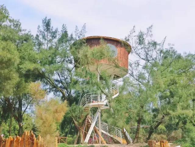 翡翠灣，在遼闊的海洋前做回?zé)o憂快樂的自我