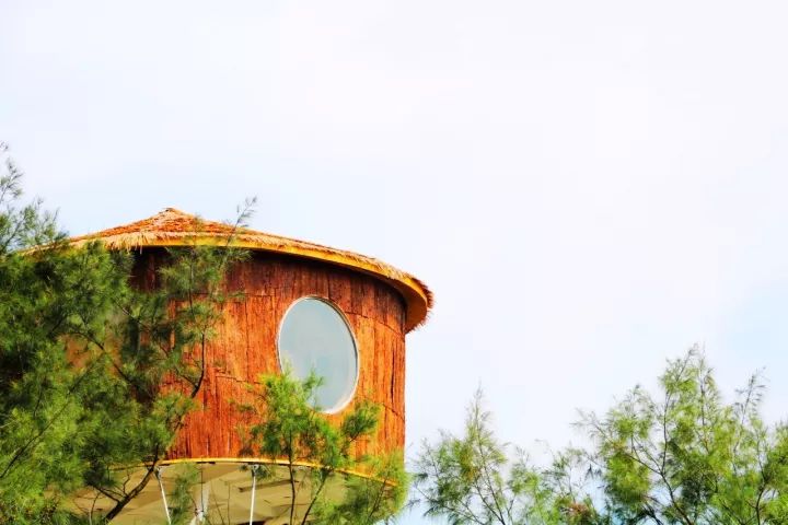 翡翠灣，在遼闊的海洋前做回?zé)o憂快樂的自我