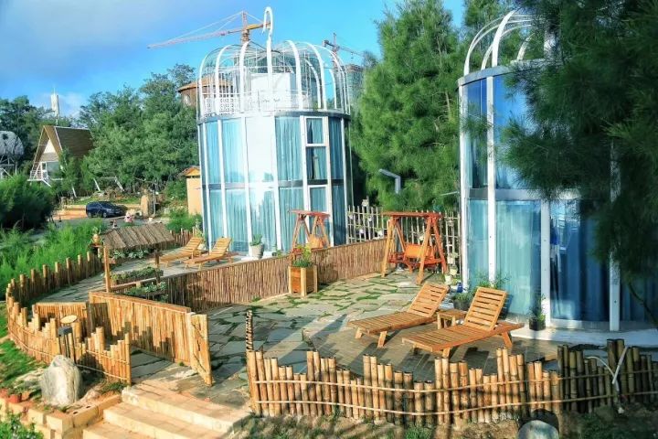 翡翠灣，在遼闊的海洋前做回?zé)o憂快樂(lè)的自我