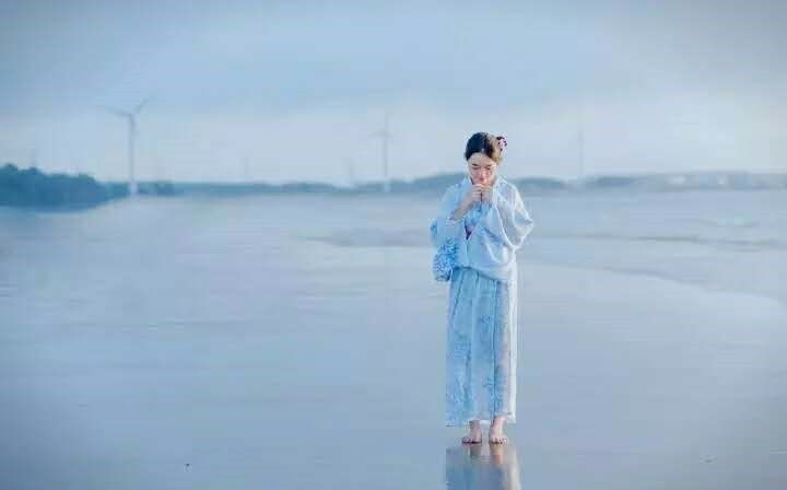 翡翠灣，在遼闊的海洋前做回?zé)o憂快樂的自我