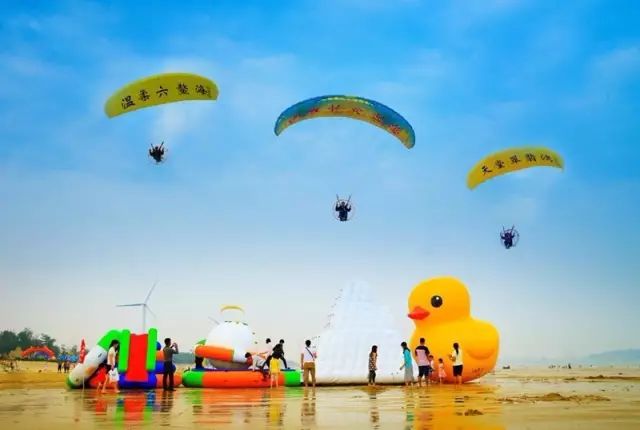 翡翠灣，在遼闊的海洋前做回?zé)o憂快樂的自我