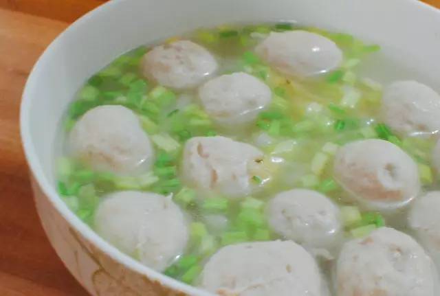 翡翠灣，在遼闊的海洋前做回?zé)o憂快樂的自我