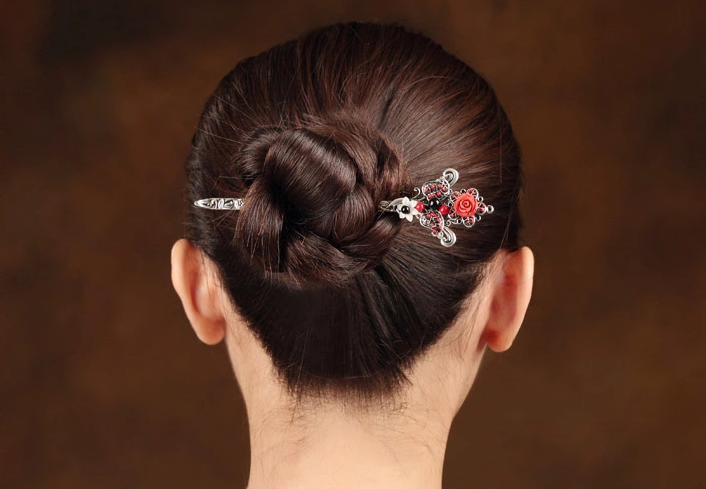 匠心啟航閱讀古典花朵盤發(fā)簪子頭飾