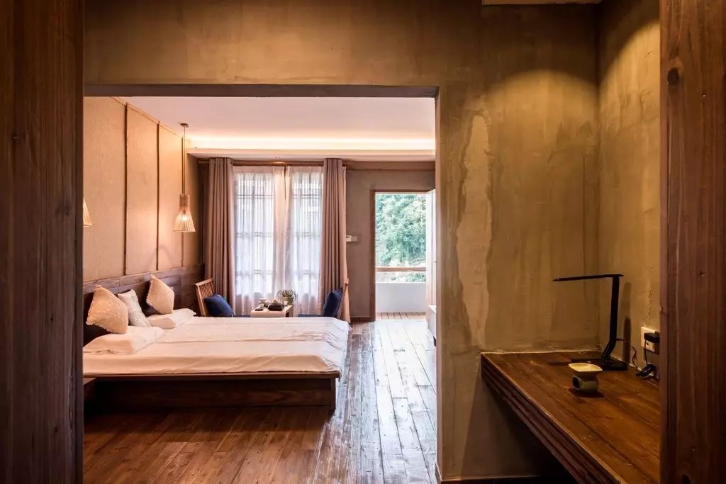 叢山茶境，一片天一座山忘了山外忘卻自己