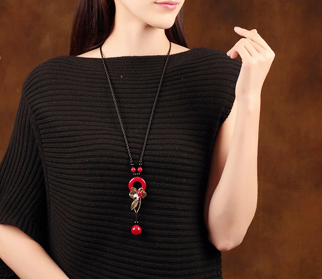 紅艷復(fù)古的毛衣鏈時(shí)尚項(xiàng)鏈?zhǔn)罪? src="/yuedu/d/file/bigpic/190404/04/13-1F92G11934.png" style="height: 569px; width: 750px;" / data-Jb8Y="bzMfDv"><br / data-Zl8z="sPE6se">
	<img alt=