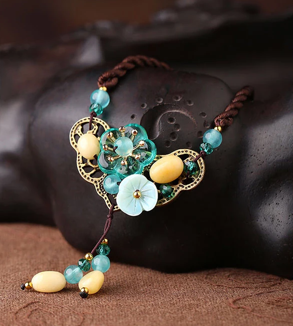 清澈的笑容復(fù)古項鏈?zhǔn)罪? src="/yuedu/d/file/bigpic/190404/04/13-1F92Q03Z9.png" style="height: 701px; width: 750px;" / data-93y6="1GOcY2"><br / data-xWzC="YtENCy">
	<img alt=