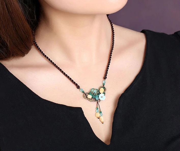 清澈的笑容復(fù)古項鏈?zhǔn)罪? src="/yuedu/d/file/bigpic/190404/04/13-1F92Q03910.jpg" style="height: 750px; width: 750px;" / data-wmta="TPievt"><br / data-gZmG="DbXbLF">
	<img alt=