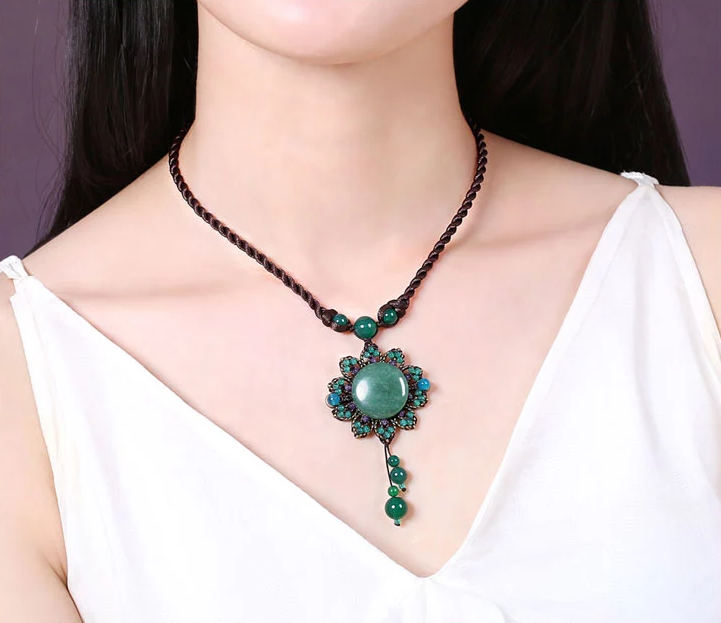 東陵玉配飾鎖骨鏈時(shí)尚民族風(fēng)項(xiàng)鏈?zhǔn)罪? src="/yuedu/d/file/bigpic/190404/04/13-1F92Z91125.png" style="height: 537px; width: 750px;" / data-s9sF="3vMTr5"><br / data-70v4="4fHCke">
	<img alt=