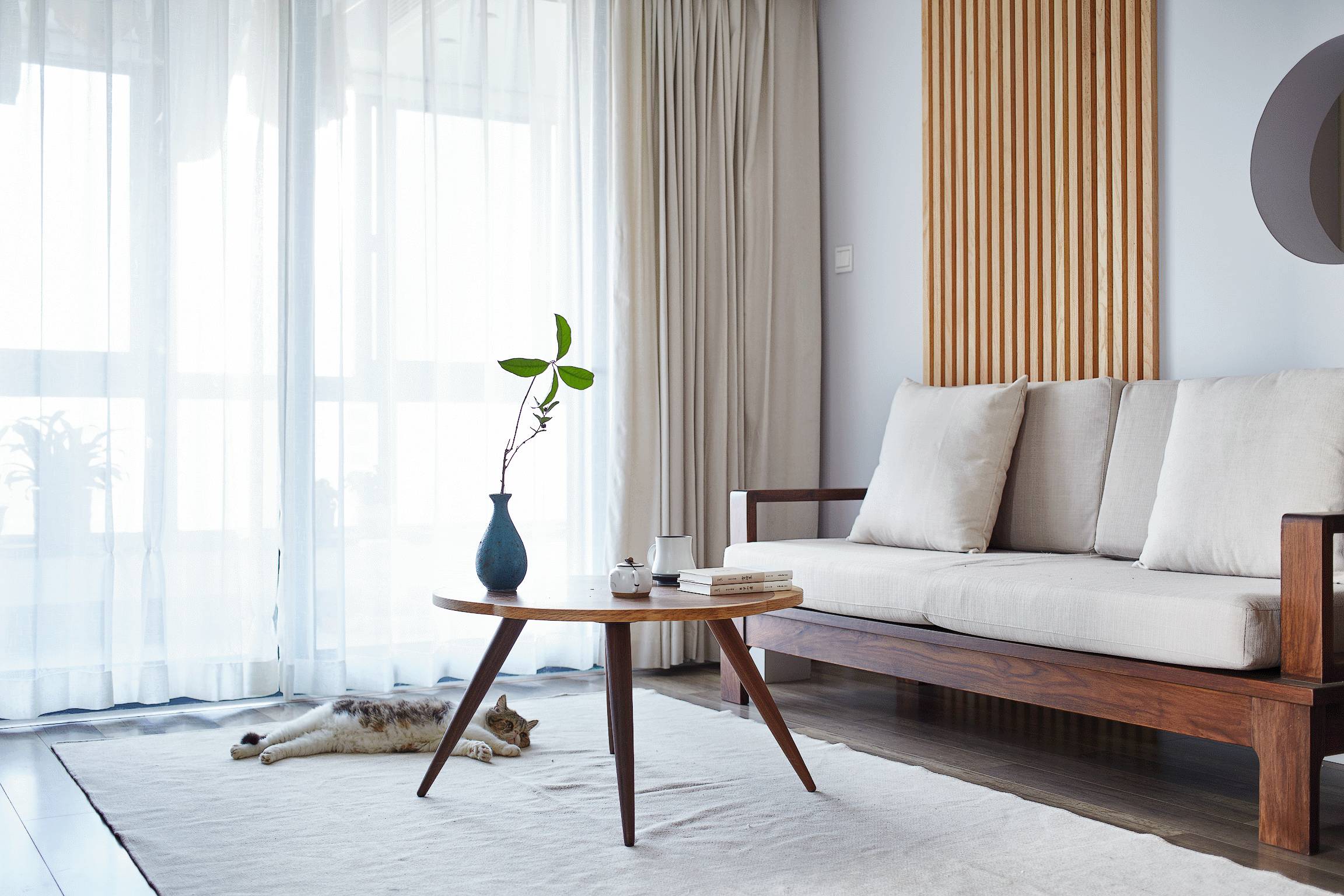 原木清風(fēng)，家理應(yīng)如此