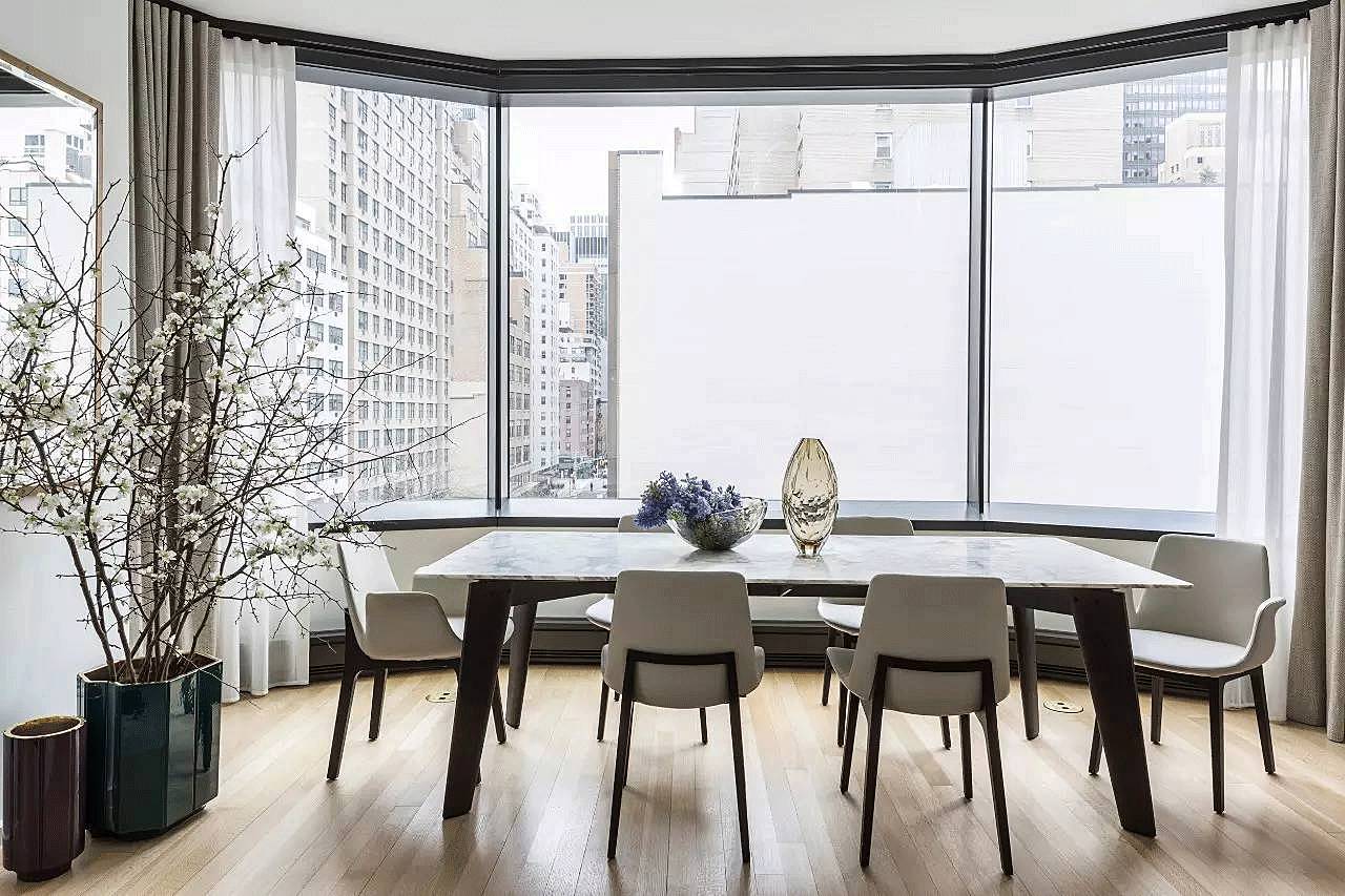 越白越簡，越極致