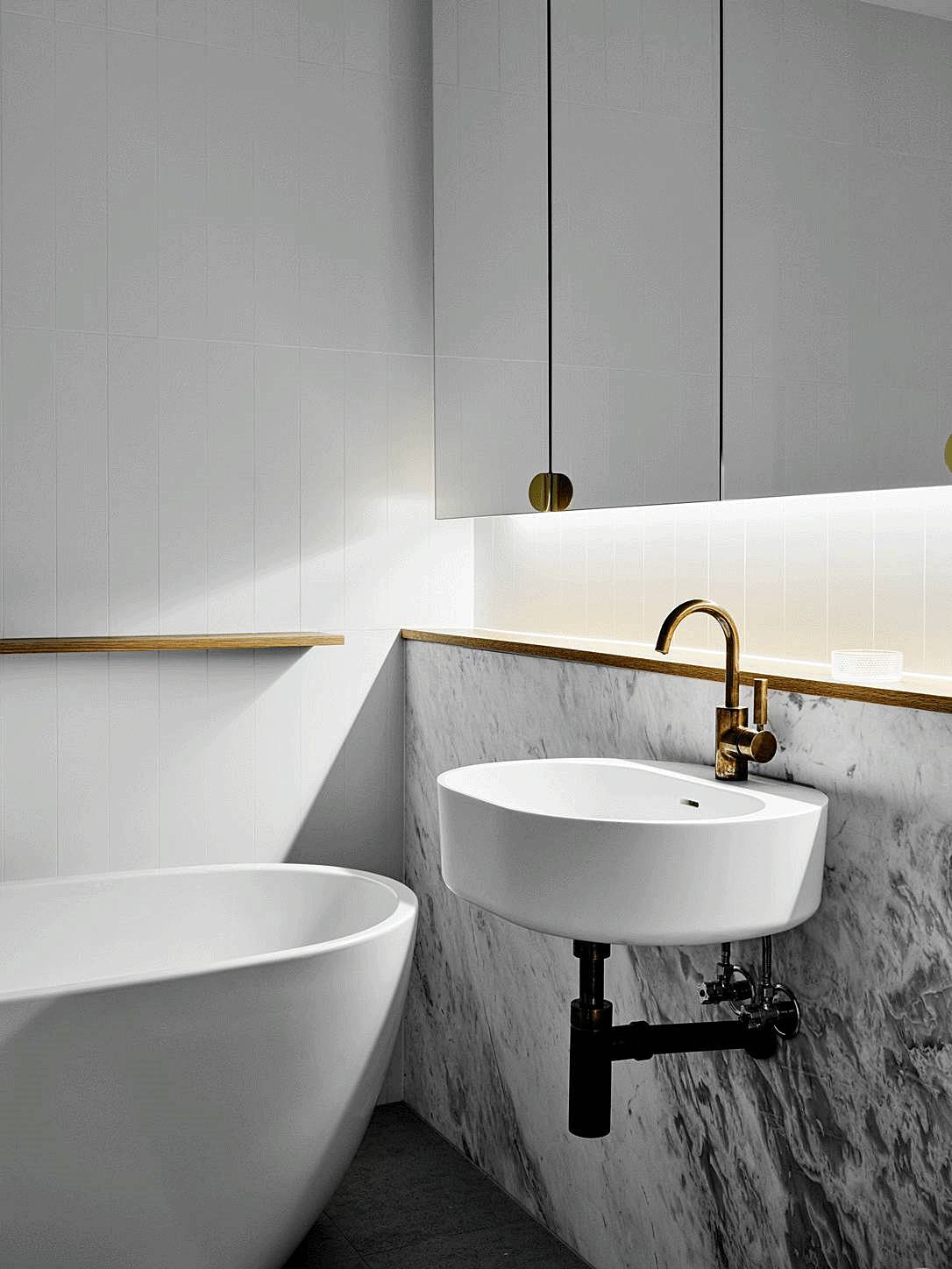 越白越簡，越極致