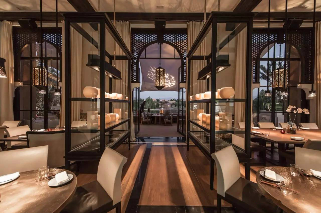 藝術(shù)與空間的完美結(jié)合，奢華新中式酒店設(shè)計(jì)