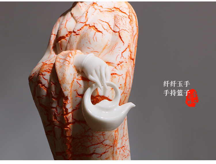 匠心啟航閱讀古典美女白瓷仕女藝術(shù)品